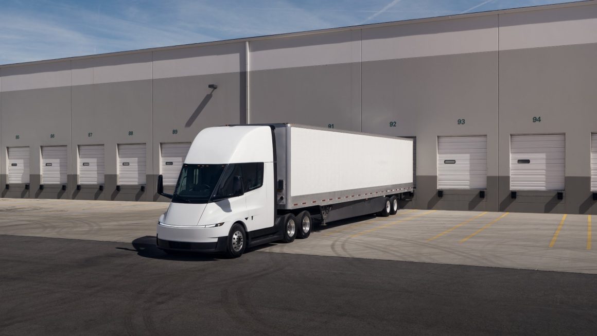 d032b471-3ea1-4a5e-aeb2-4a3f03e7ddcc La compétition accrue des poids lourds électriques en Europe