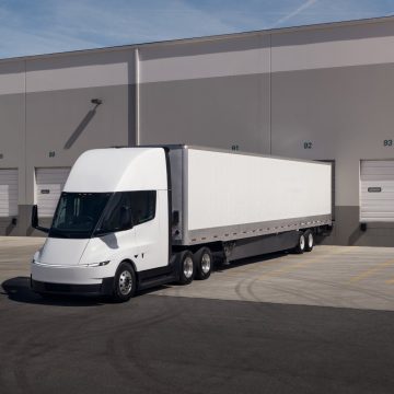 d032b471-3ea1-4a5e-aeb2-4a3f03e7ddcc La compétition accrue des poids lourds électriques en Europe