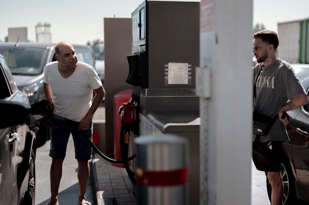 debf6757-a507-4912-857c-c9191454f8ca La réaction du gouvernement face à la hausse des prix des carburants