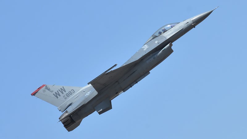 e5f9f408-691c-4843-a84b-f2df0896c107 Un F-16 s’écrase près de la base de Spangdahlem