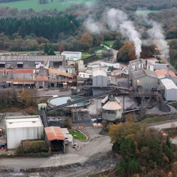 f29836fa-cd3e-4a6f-adf5-b2e53bfebf4a Accusations de Pollution et de Santé au Travail contre la Mine d’Andalousite de Glomel