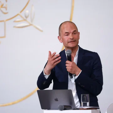 f9db8739-959c-457f-b020-5f0c158d88ff Mesures pour l’inclusion des personnes handicapées annoncées par Emmanuel Macron
