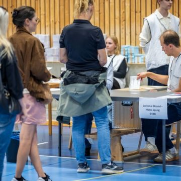 ff5b04a6-f75f-40eb-acea-4235c466fc70 Les législatives en Suède : Position de la gauche et recul de l’extrême droite