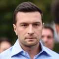 Jordan Bardella accusé de mensonge face à des propos antisémites
