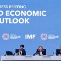 La France face à un ralentissement économique malgré des prévisions de croissance européenne revues à la hausse