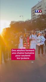 28f91250-cdd4-4a33-aa15-d8f3bd5b1c4c Manifestations et solidarité devant le lycée Hélène Boucher à Paris