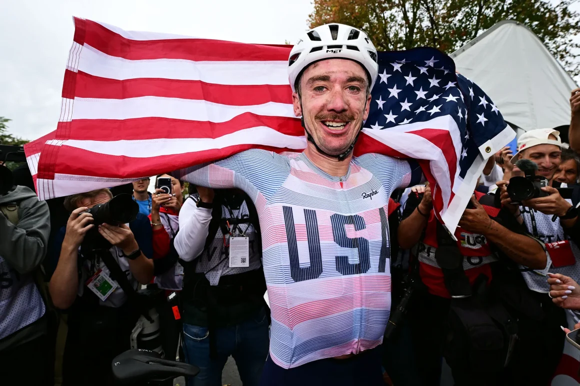 Usage des Oreillettes en Cyclisme Remis en Question
