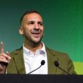 Les Verts au Royaume-Uni qualifient le sionisme de racisme, suscitant des réactions