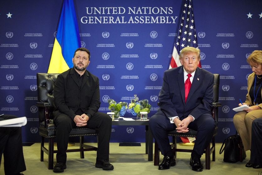 President Wolodymyr Zelensky at the UN General Assembly on 22.09.2026 in New York Tensions entre Donald Trump et Volodymyr Zelensky sur les élections en Ukraine