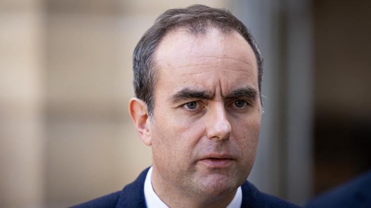 5bb66af0-3651-4774-b714-7979364efef2 Le Premier ministre dénonce les violences et soutient les forces de l’ordre