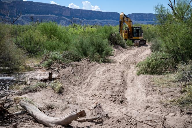 83b0b1d3-cc1d-4f3d-a5eb-aed00e960381 Suspension des Travaux de Construction à la Frontière Mexicaine