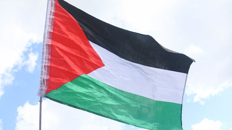 83f94cb5-6833-4fd9-9010-9927013eb807 Frappe aérienne à Gaza provoque des pertes civiles