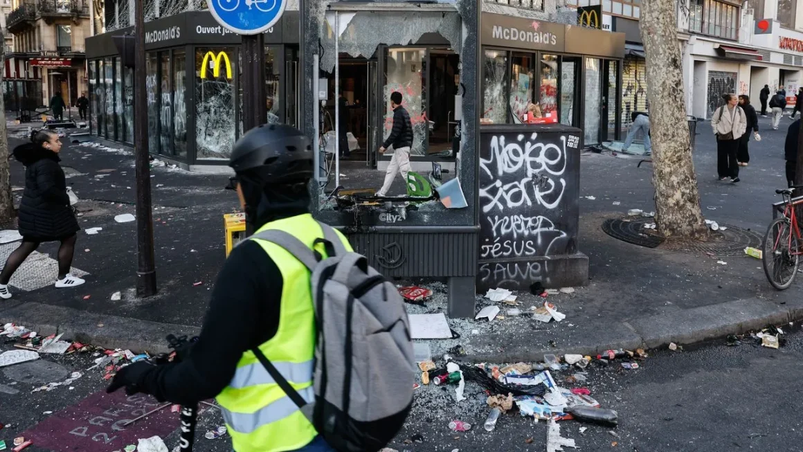 La gestion controversée des manifestations en France