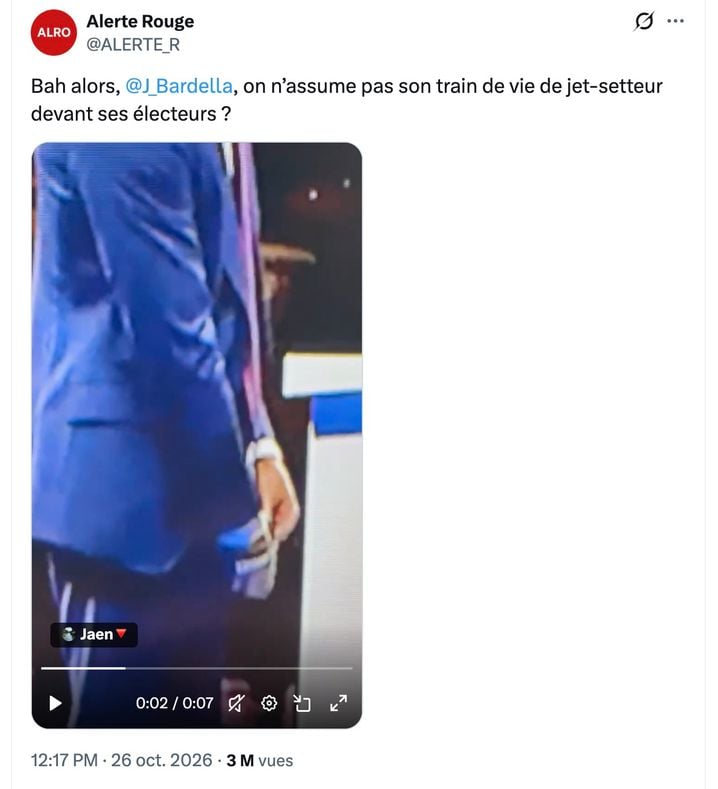 8db21365-e366-4f2d-a712-a88d9e79e40d Jordan Bardella retire sa montre lors d’un discours : explications et réactions