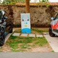Débats autour de la voiture électrique : entre espoirs et désillusions