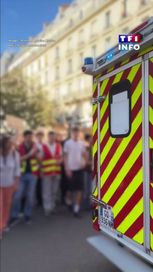 a3320ff2-8fb7-44db-91bf-4e16e6ff3c0e Les pompiers acclamés par des manifestants lors d’une mobilisation lycéenne à Paris