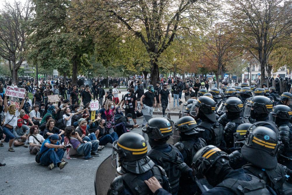 b529ed9d-1867-4210-935e-35c2a6e63b2a Manifestations lycéennes et tensions en France