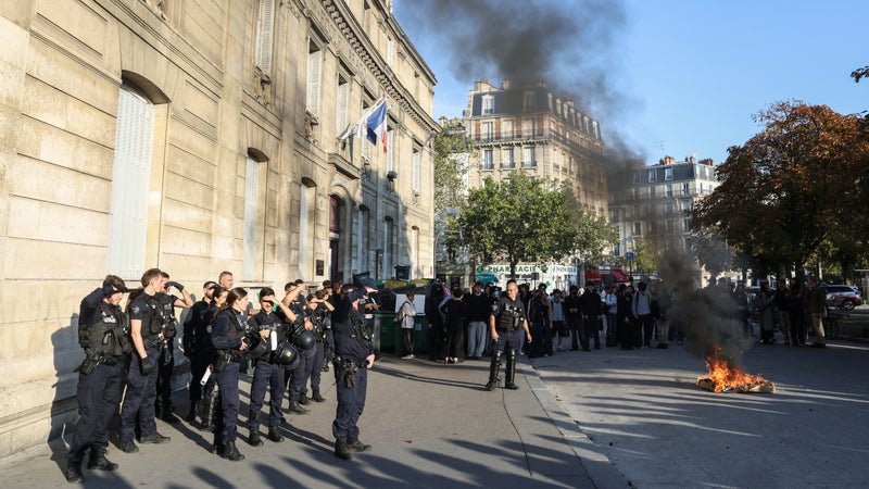 b94d4732-69f6-4a73-b39f-88850409772a Mouvements de protestation étudiante en Île-de-France : détails et interventions