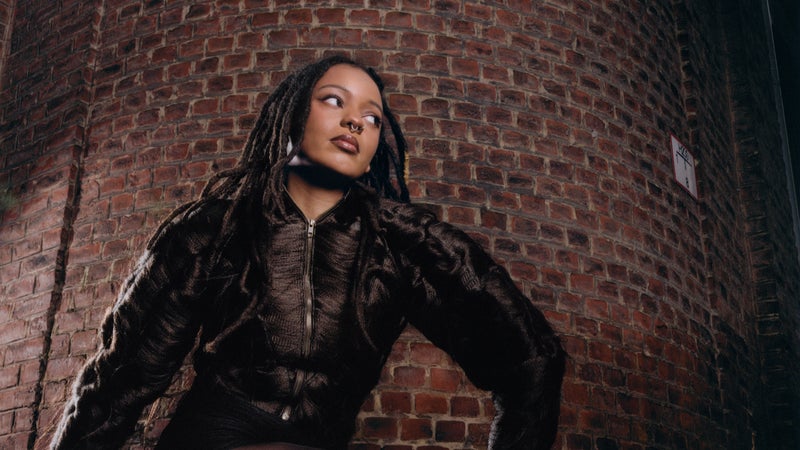 d09207fd-9a69-42c6-8b35-e0b2ba0452ad Camille Yembe récompensée pour son premier album