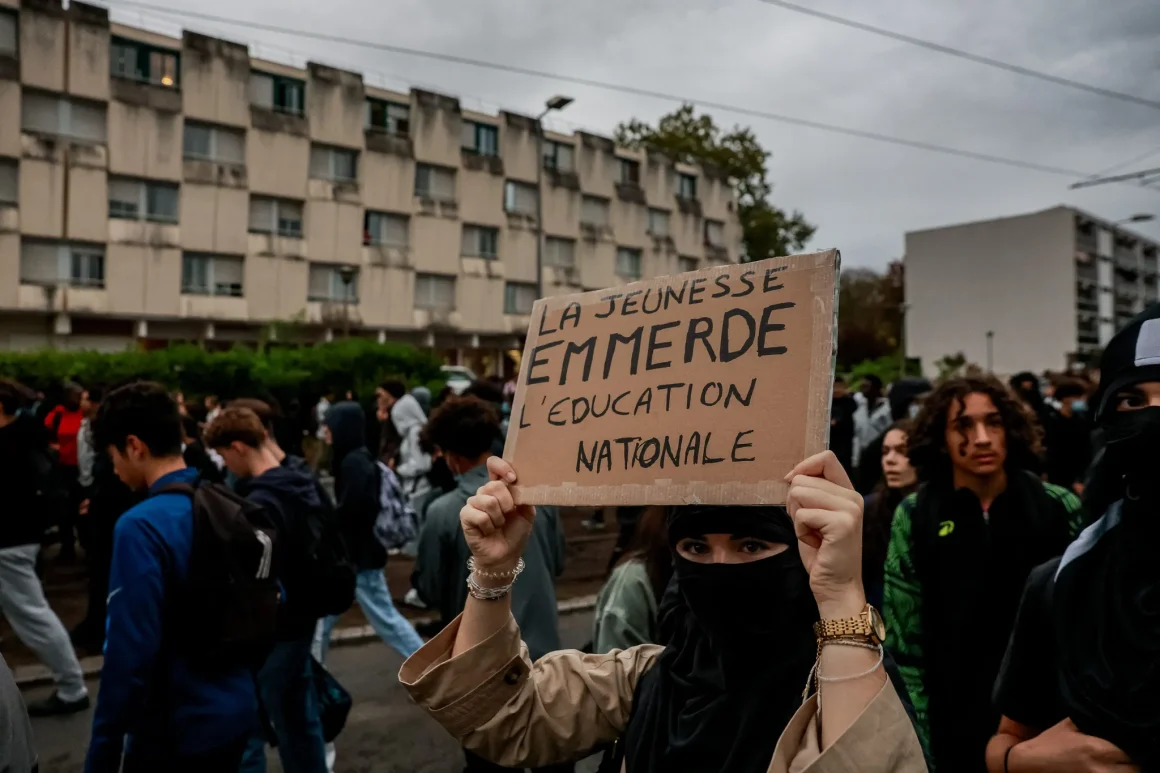 Les blocages pacifiques des lycées parisiens