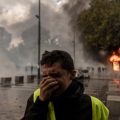 Marine Le Pen critique Emmanuel Macron lors des mobilisations sociales