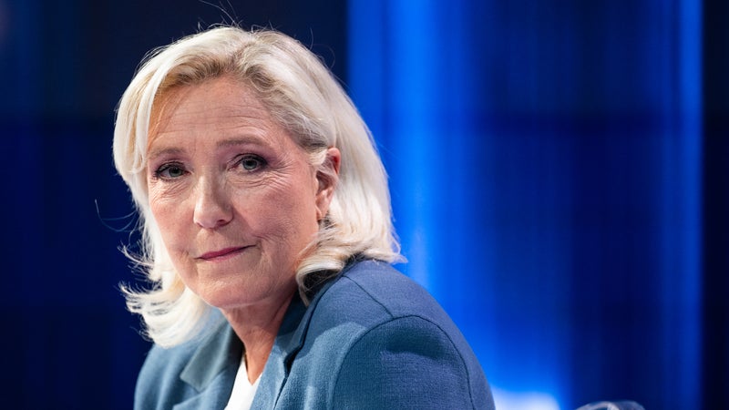 f17cc7c5-7ca4-4660-91ac-1fc3ec5270dc Présidentielle 2027 : Le Pen en tête, Philippe, Glucksmann et Mélenchon à la traîne