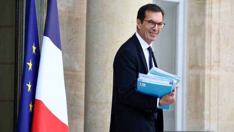 fd23861b-5da8-46bd-8faf-9dcac0b83a84 Une réforme des arrêts maladie pour 2027